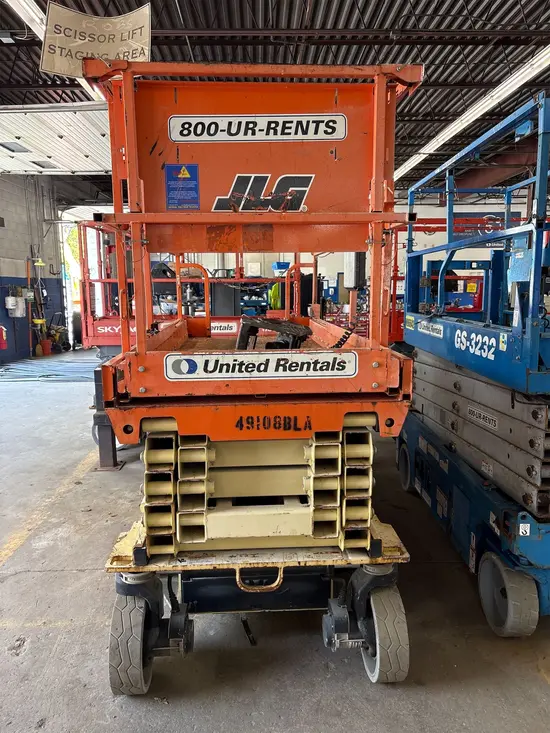 2017 JLG 3246ES Scissor Lift