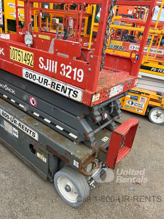 2018 Skyjack SJIII3219 Scissor Lift