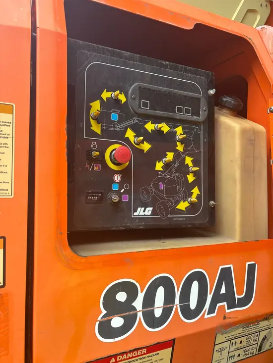 2016 JLG 800AJ Articulating Boom Lift