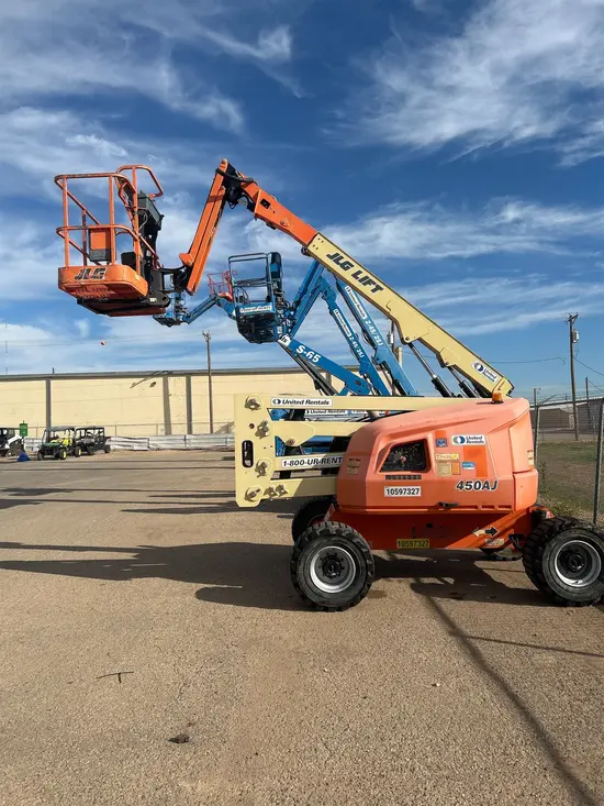 2017 JLG 450AJ Articulating Boom Lift