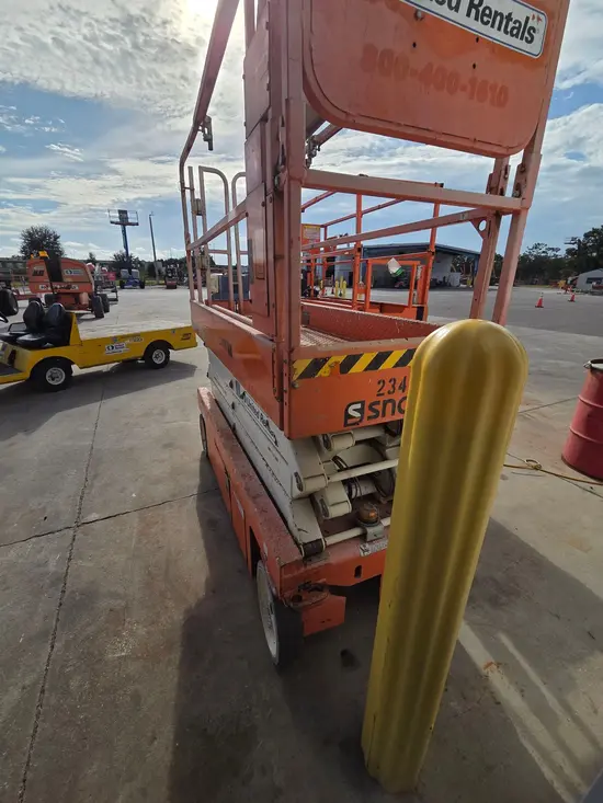 2019 Snorkel S3226E Scissor Lift