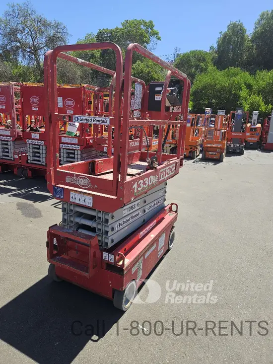2019 MEC 1330SE Scissor Lift