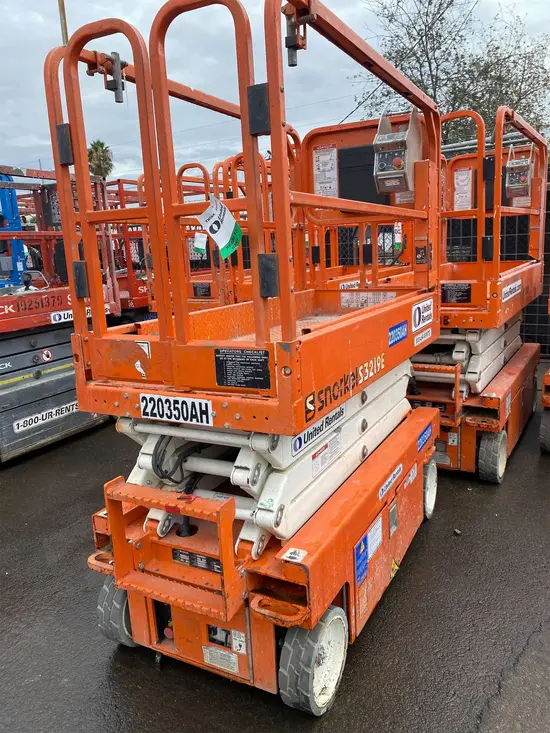 2018 Snorkel S3219E Scissor Lift