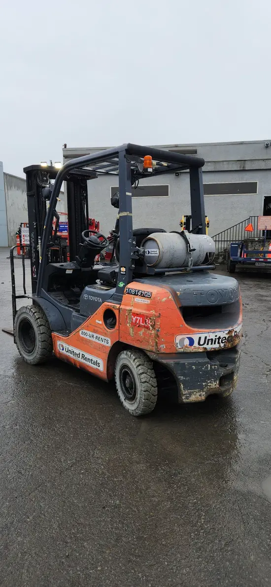 2018 Toyota 8FGU25 Warehouse Forklift