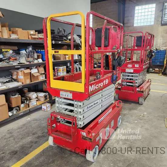 2019 MEC MICRO 19 Scissor Lift