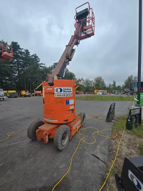 2016 JLG E300AJP Articulating Boom Lift