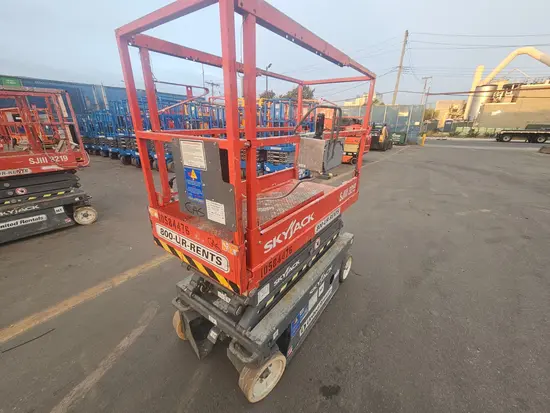 2017 Skyjack SJIII3219 Scissor Lift