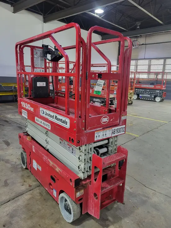 2018 MEC 1930SE Scissor Lift