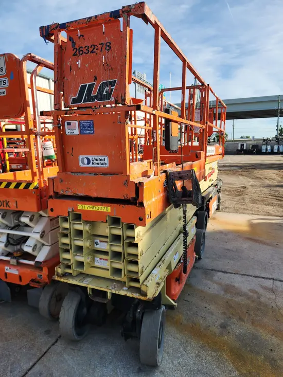 2017 JLG 2632ES Scissor Lift
