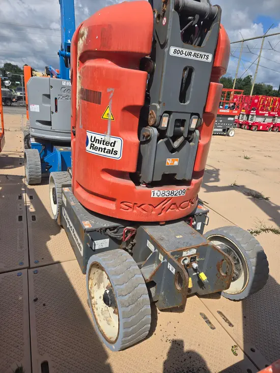 2018 Skyjack SJ30ARJE Articulating Boom Lift