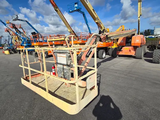 2019 JLG 860SJ Boom Lift