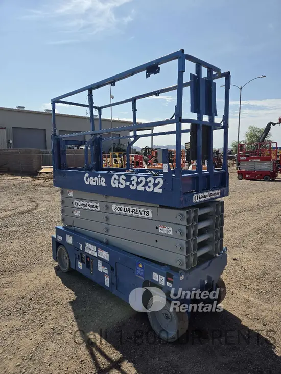 2017 Genie GS-3232 Scissor Lift