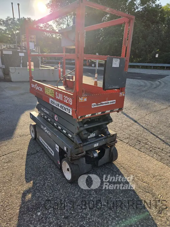 2018 Skyjack SJIII3219 Scissor Lift