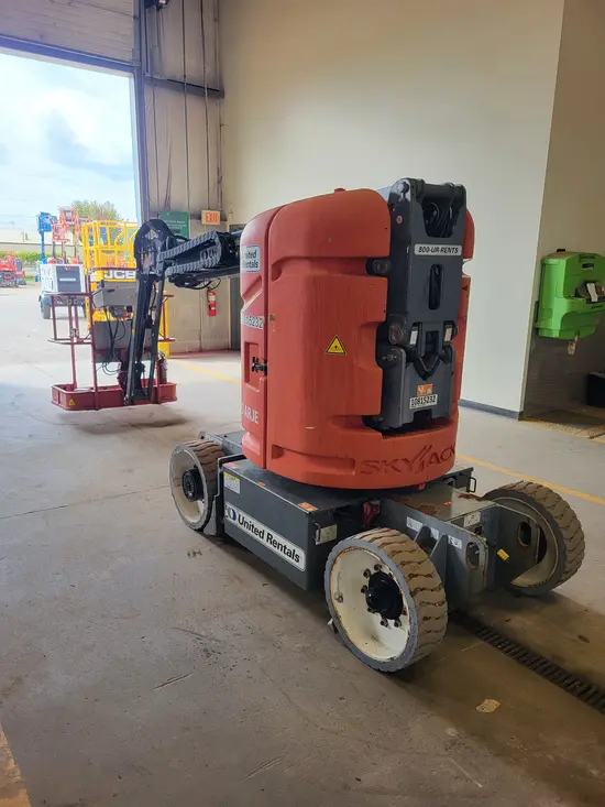 2018 Skyjack SJ30ARJE Articulating Boom Lift