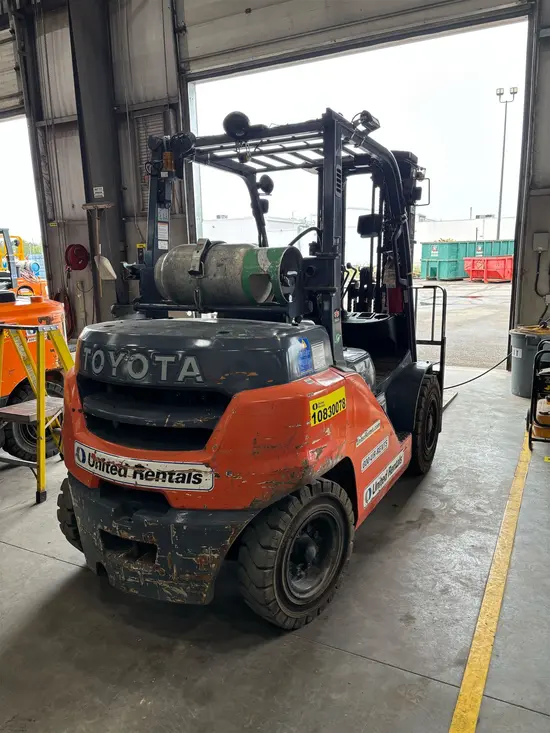 2018 Toyota 8FG35U Warehouse Forklift