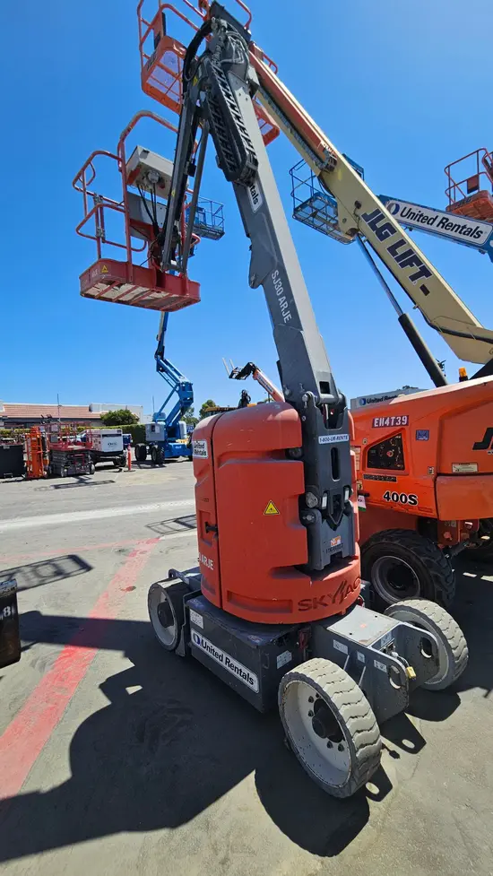 2017 Skyjack SJ30ARJE Articulating Boom Lift