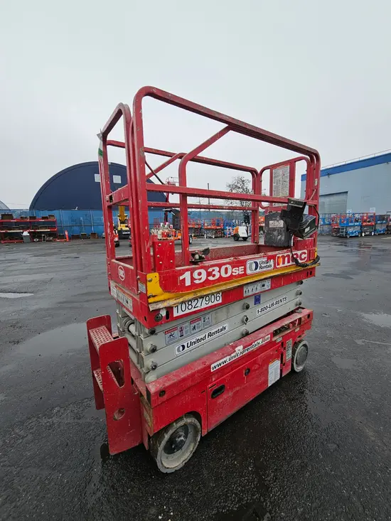 2018 MEC 1930SE Scissor Lift