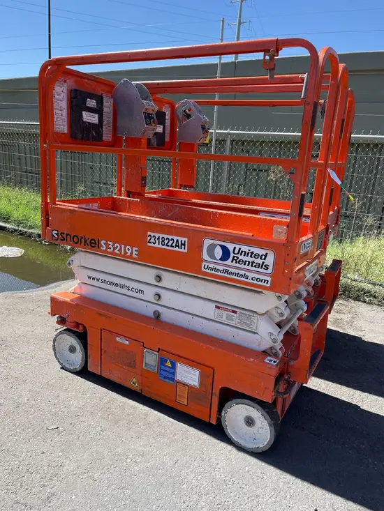 2019 Snorkel S3219E Scissor Lift