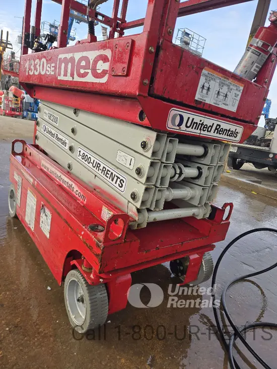 2018 MEC 1330SE Scissor Lift