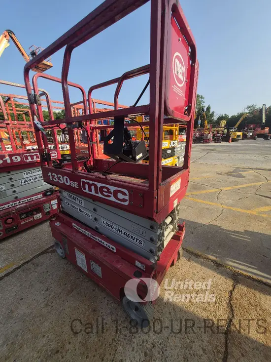 2017 MEC 1330SE Scissor Lift