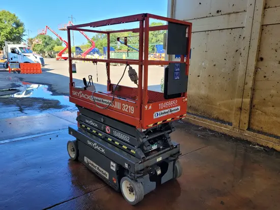 2016 Skyjack SJIII3219 Scissor Lift