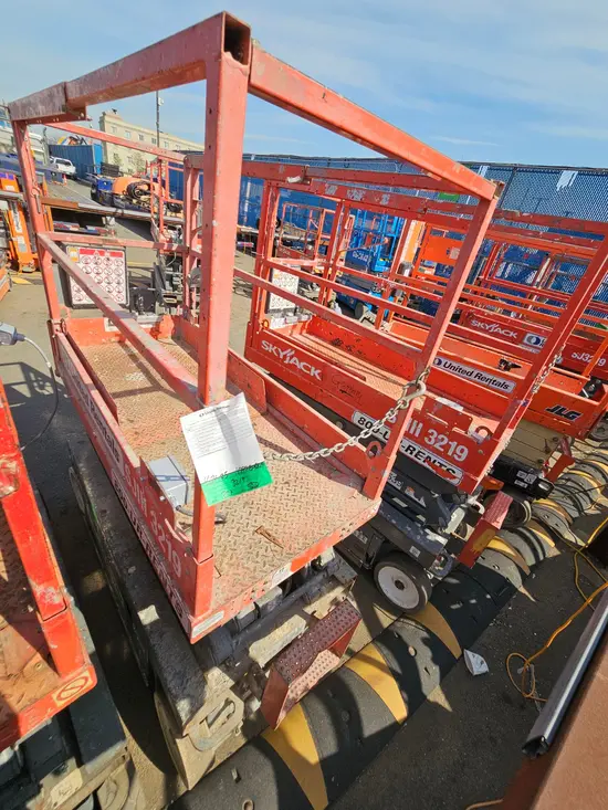 2017 Skyjack SJIII3219 Scissor Lift