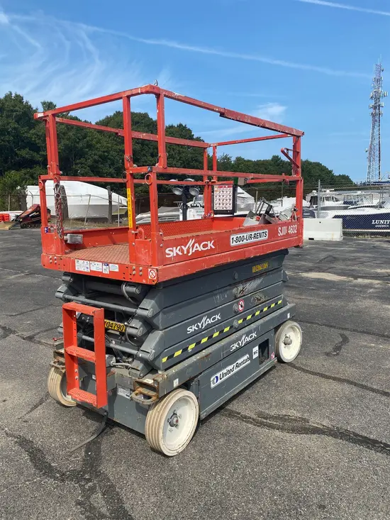 2016 Skyjack SJIII4632 Scissor Lift