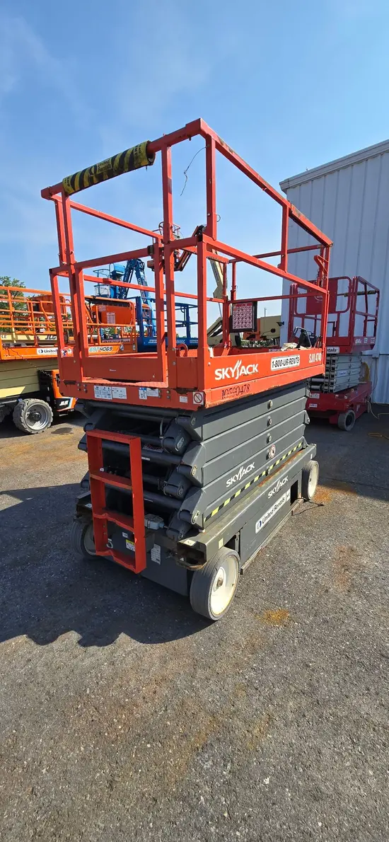 2017 Skyjack SJIII4740 Scissor Lift
