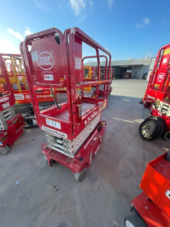 2019 MEC 1330SE Scissor Lift