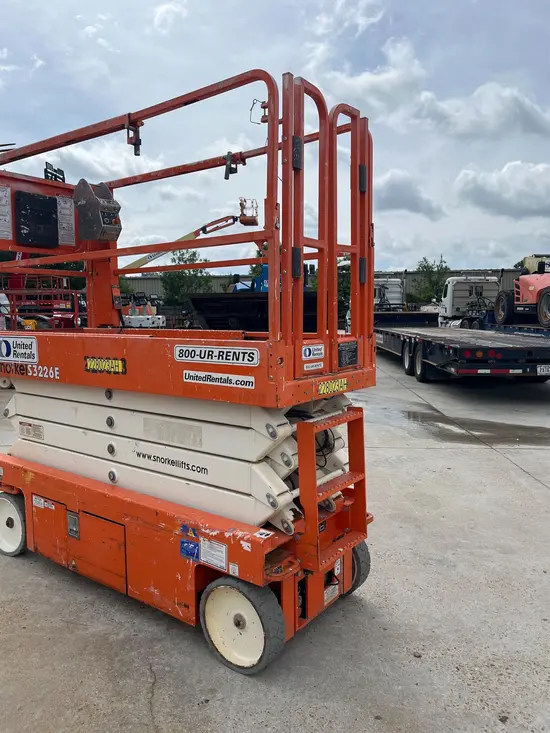 2019 Snorkel S3226E Scissor Lift