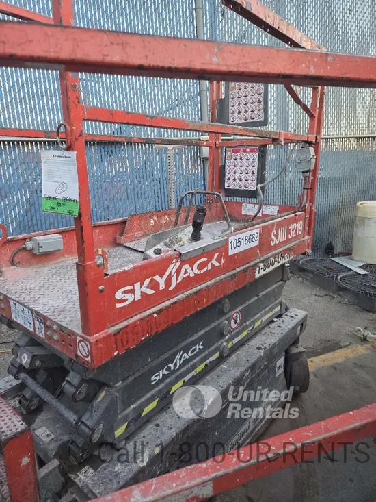 2016 Skyjack SJIII3219 Scissor Lift