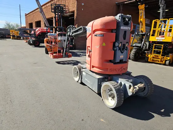 2017 Skyjack SJ30ARJE Articulating Boom Lift
