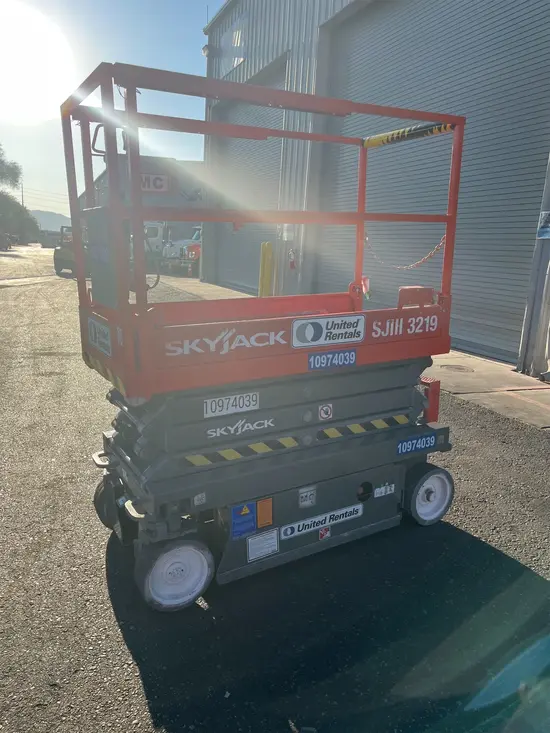 2019 Skyjack SJIII3219 Scissor Lift