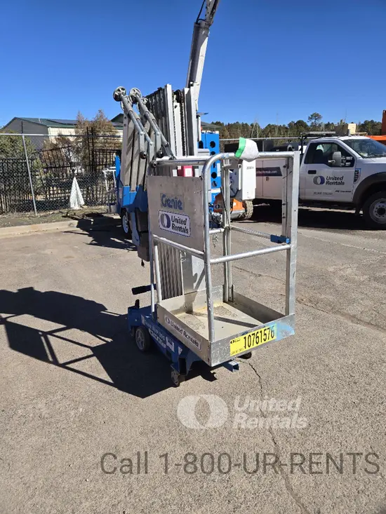 2018 Genie AWP-30SDC Pusharound Lift