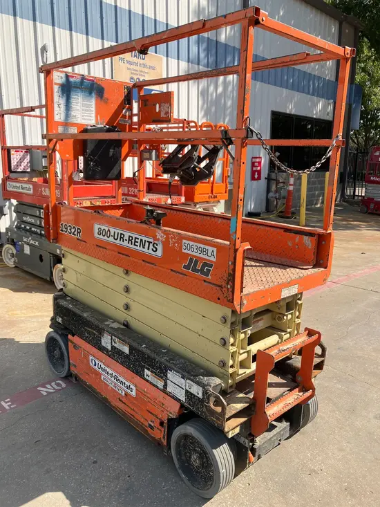 2017 JLG 1932R Scissor Lift