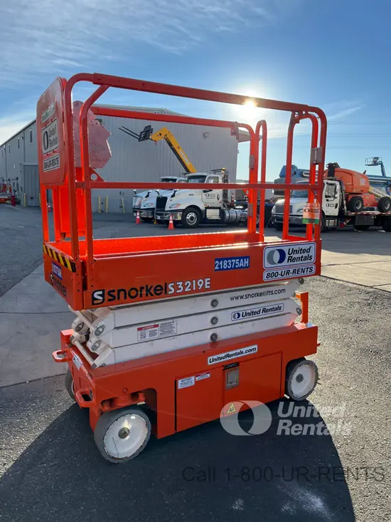 2018 Snorkel S3219E Scissor Lift