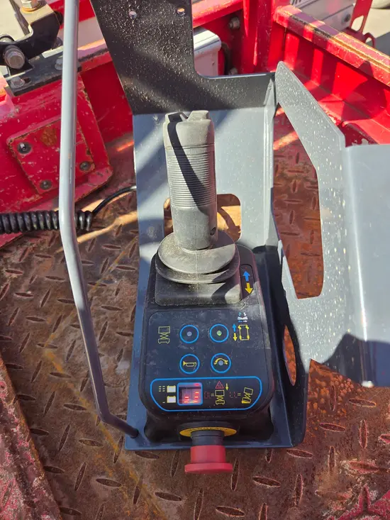 2018 MEC MICRO 19 Scissor Lift