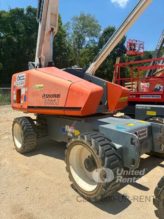 2019 Snorkel 660SJ Boom Lift