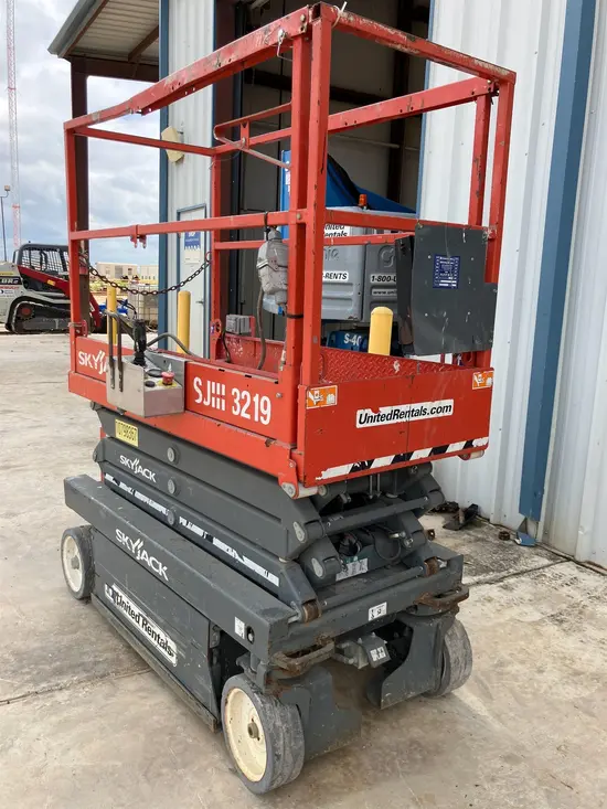 2018 Skyjack SJIII3219 Scissor Lift