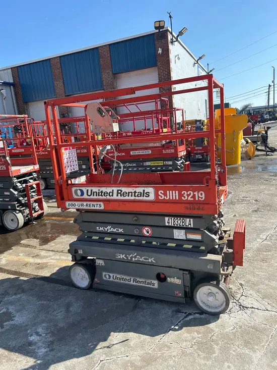 2017 Skyjack SJIII3219 Scissor Lift
