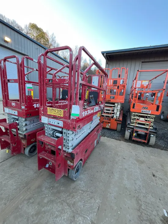 2018 MEC 1930SE Scissor Lift