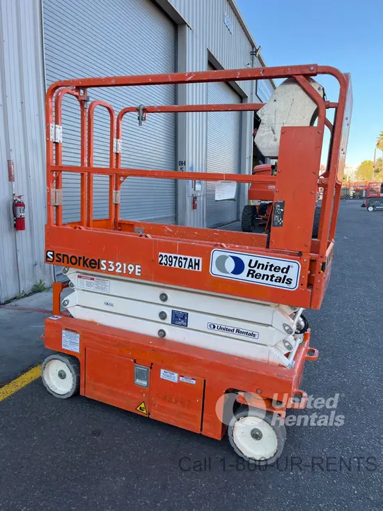 2019 Snorkel S3219E Scissor Lift