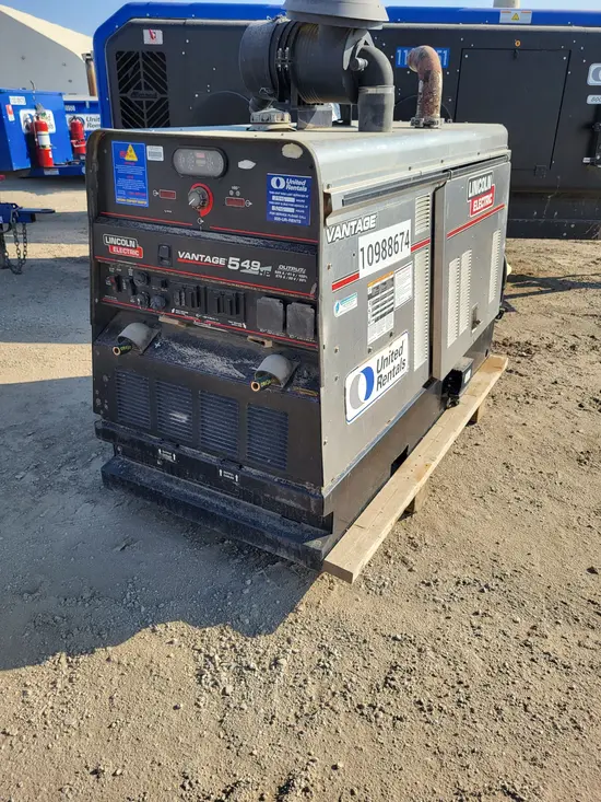 2019 Lincoln Electric VANTAGE 549 Welder