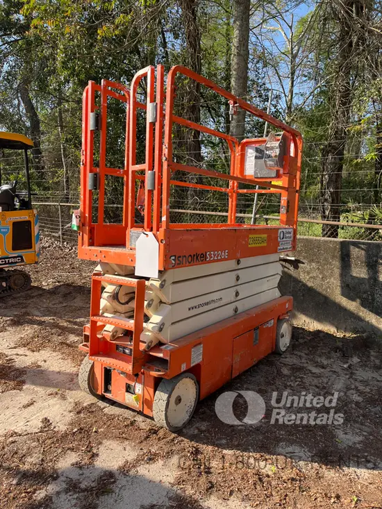 2019 Snorkel S3226E Scissor Lift