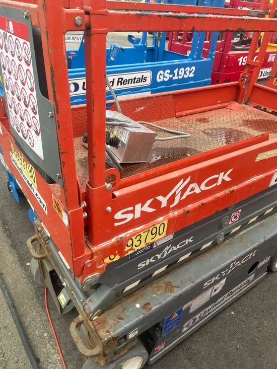 2019 Skyjack SJIII3219 Scissor Lift