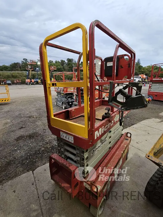 2018 MEC MICRO 19 Scissor Lift