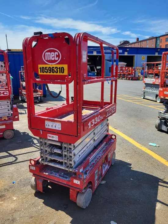 2017 MEC 1330SE Scissor Lift