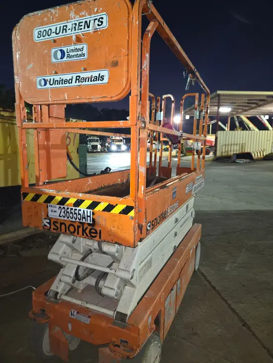 2019 Snorkel S3226E Scissor Lift