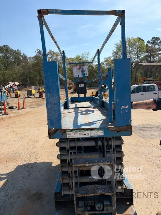2016 Genie GS-3232 Scissor Lift