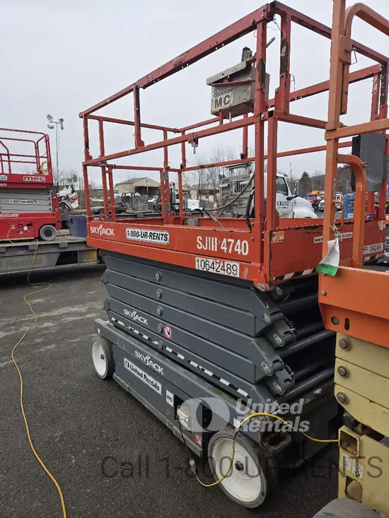 2017 Skyjack SJIII4740 Scissor Lift